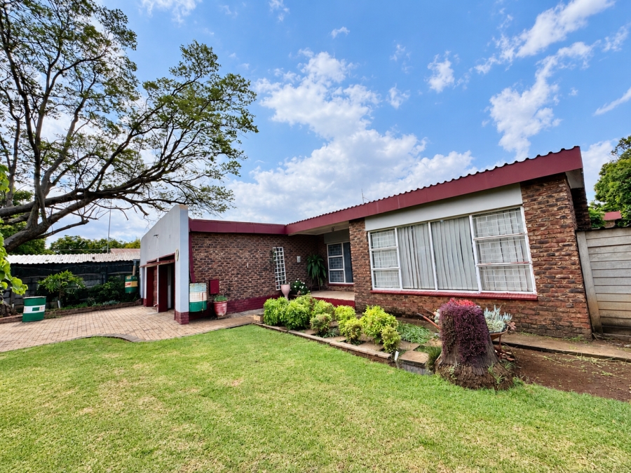 3 Bedroom Property for Sale in Potchefstroom North West